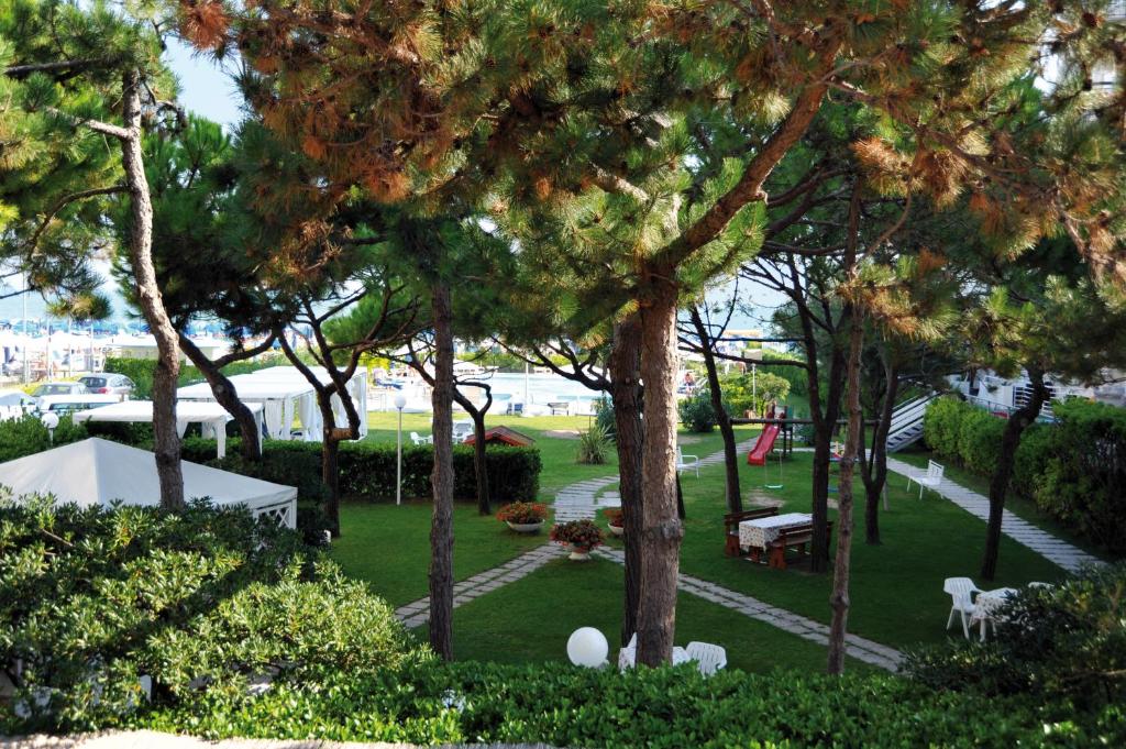Zahrada ubytování Hotel Beny