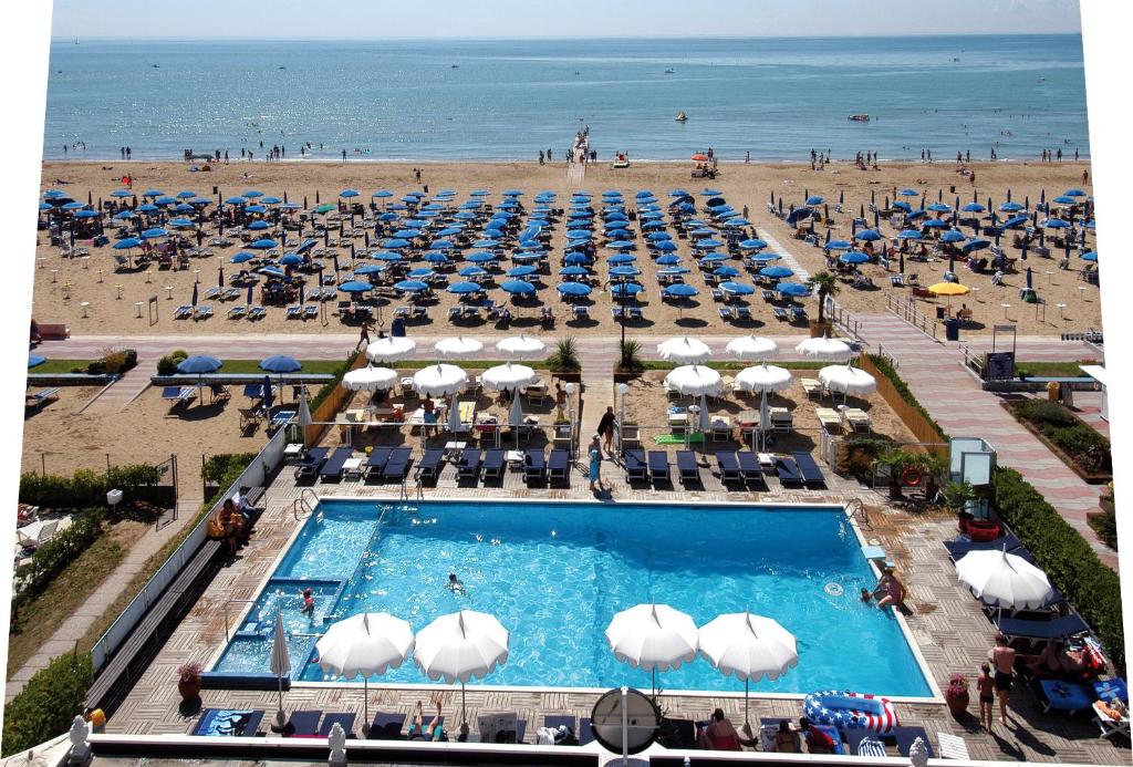 Pláž u hotelu