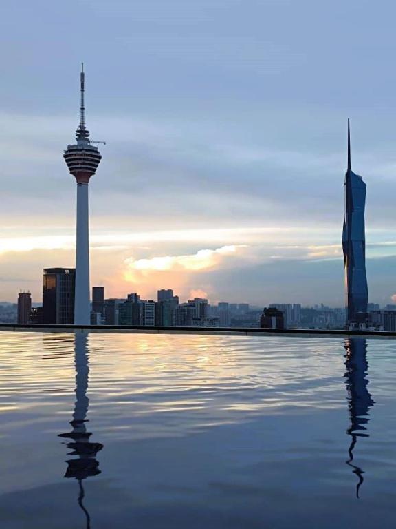 تصویر اتاق‌های The Skypool view Luxe colony infinitum KLCC - تصویر ۲