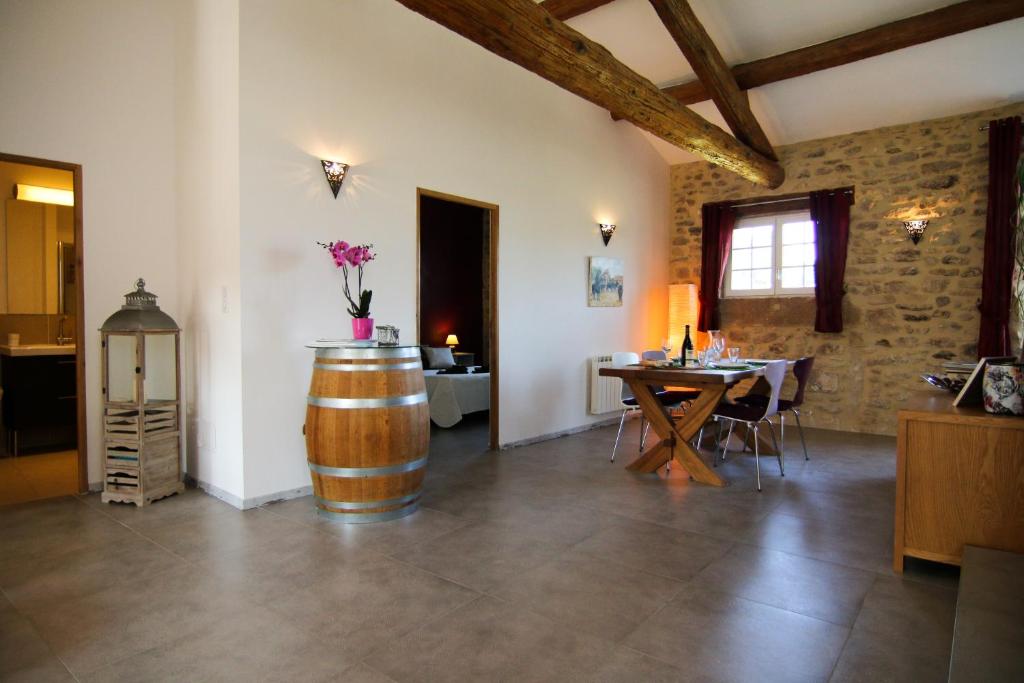 Mas de la Rivoire B&B - Apartamento De Tres Dormitorios Con Vistas