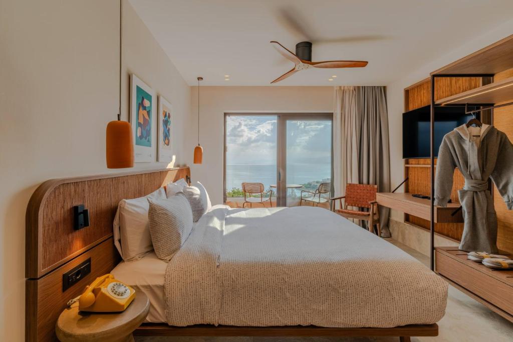 Elounda Ilion Hotel Bungalows - 