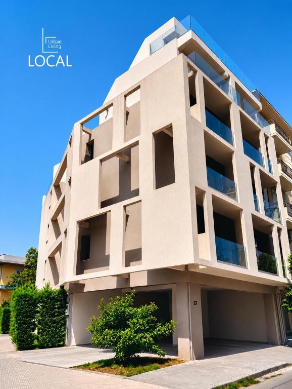 Local Urban Living