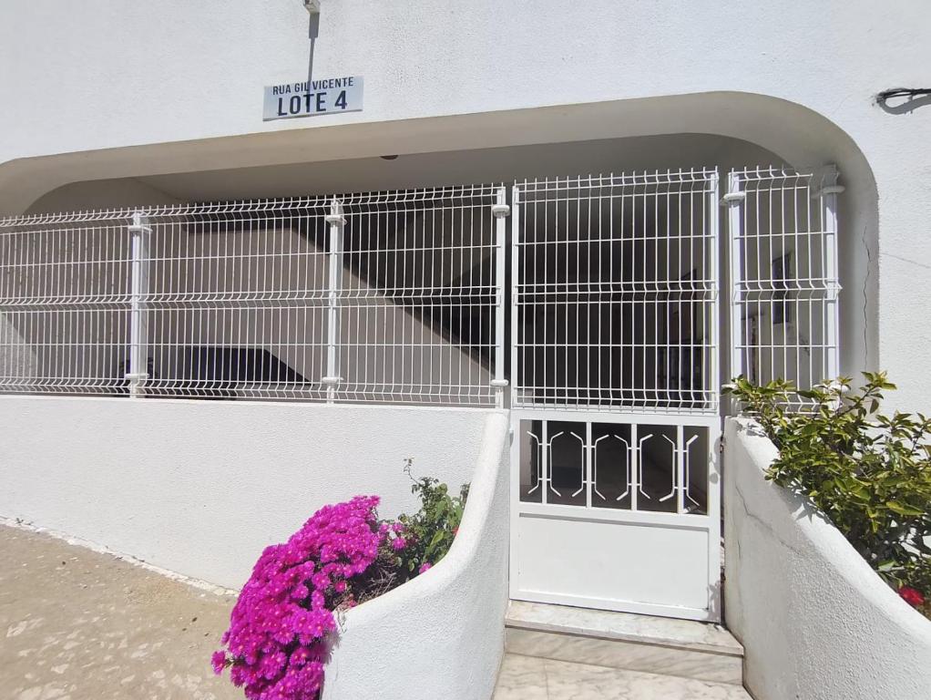 T2 Gil Vicente, perto da Praia dos Pescadores