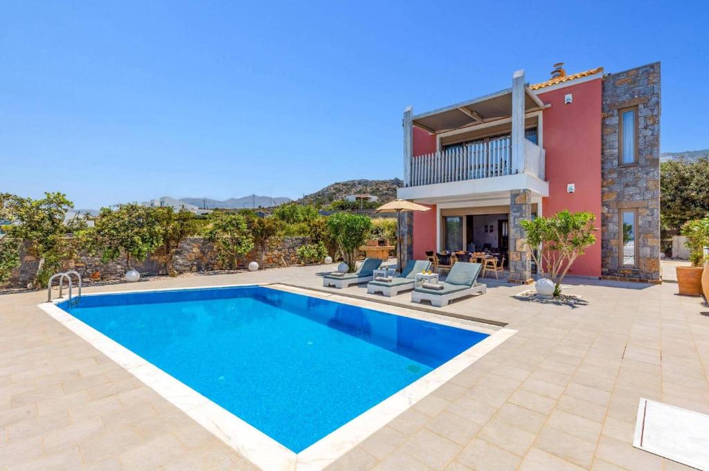 Villa Kery by Villa Plus