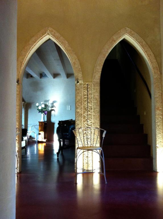 A seating area at Hotel Remàt