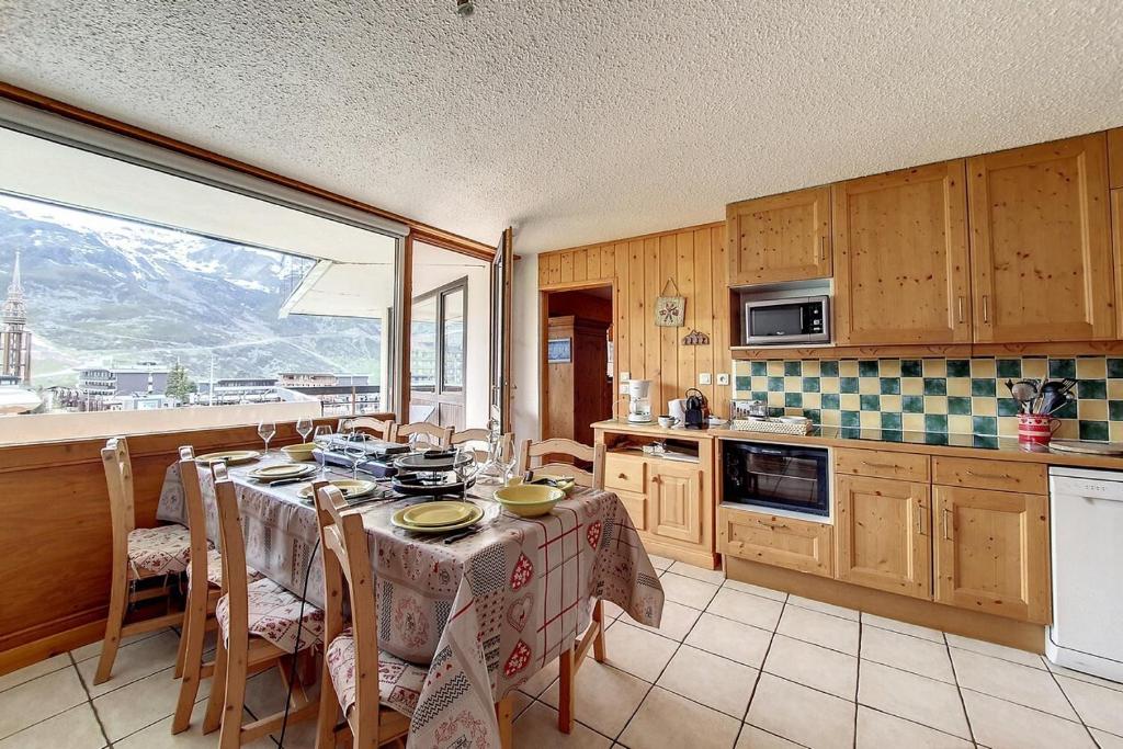 Résidence Aravis - Appartement spacieux · Skis aux pieds · Balcon vue station MAE-0244