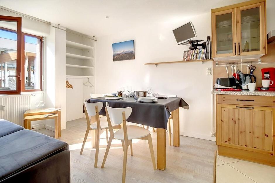Résidence Les Lauzes - Appartement lumineux · Départ et retour ski aux pieds MAE-0964