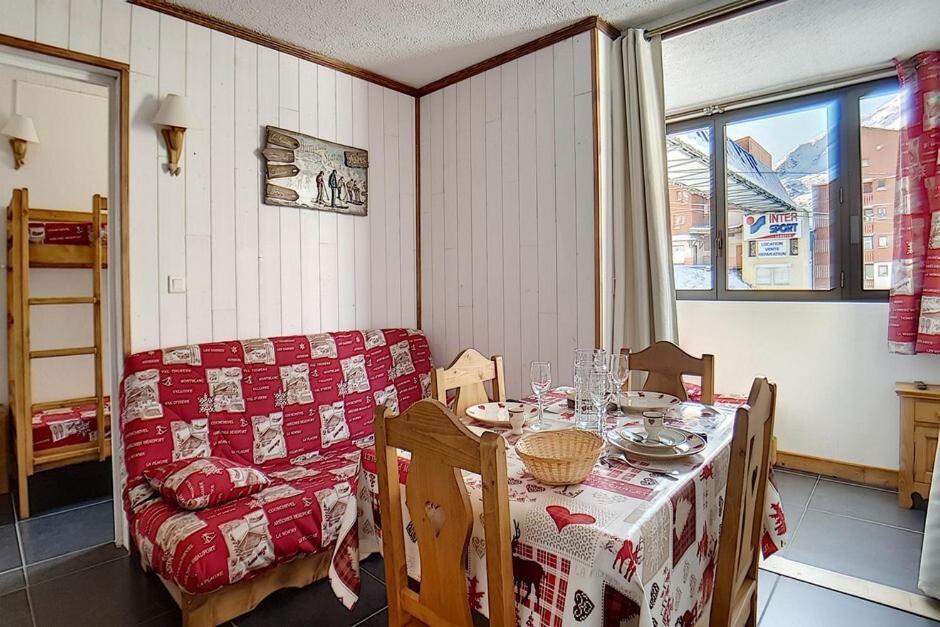 Résidence Le Sorbier - Appartement rénové · Départ et retour skis aux pieds · Vue sur les pistes MAE-1294