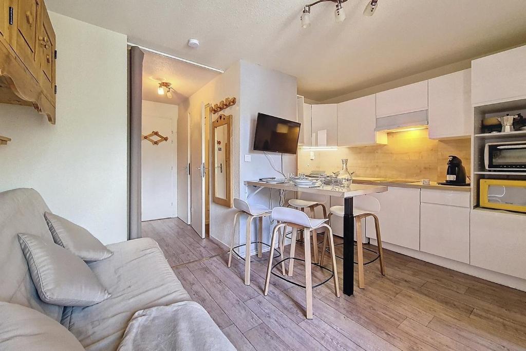 Résidence Ski Soleil - Appartement standard · Départ ski aux pieds · Balcon MAE-2684