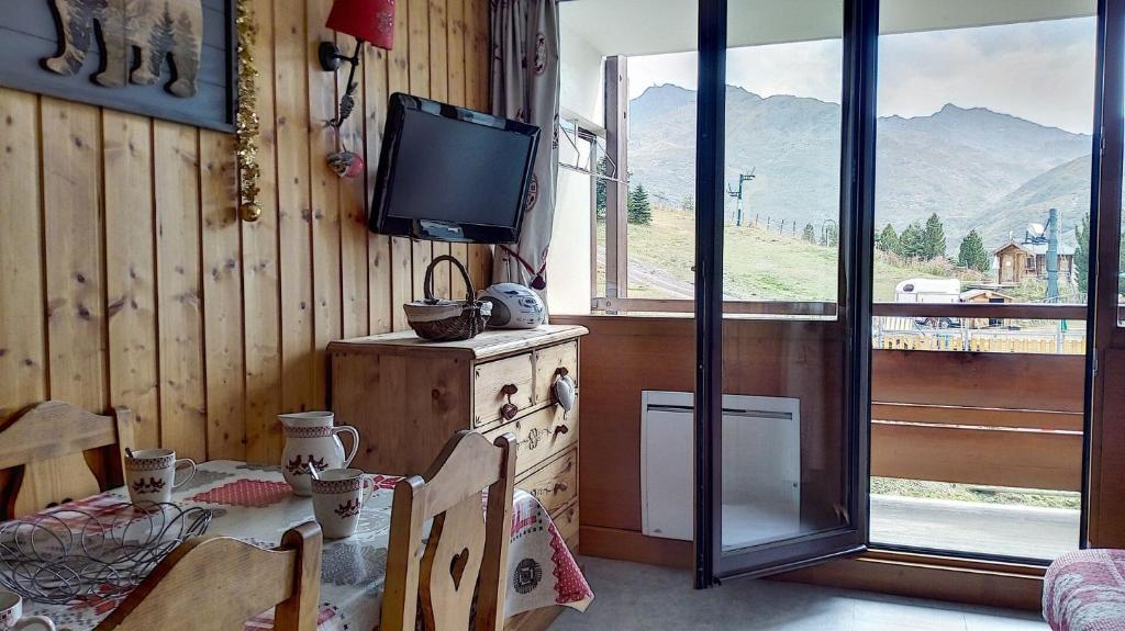 Résidence Les Charmettes - Studio lumineux avec coin montagne · Au pied des pistes · Balcon MAE-2834