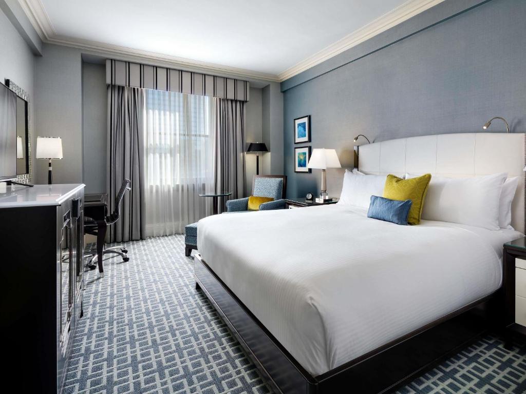 Fairmont Royal York Hotel - 