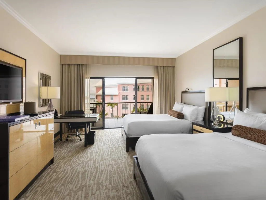 Signature Double Room with Balcony and Harbor View