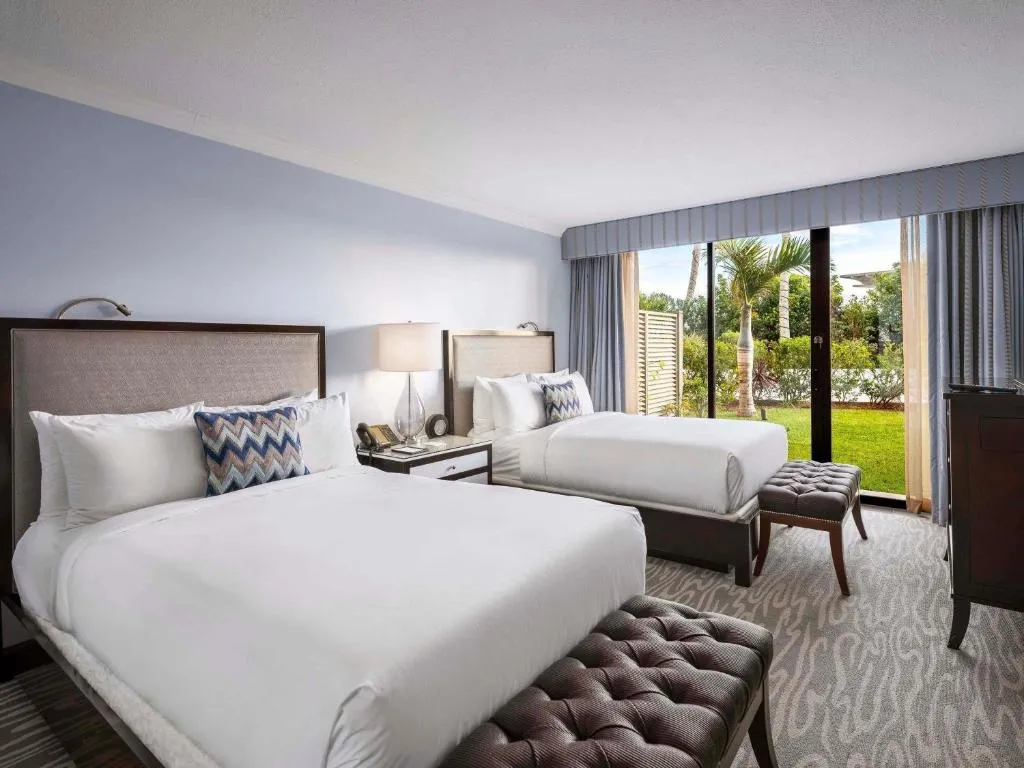 One-Bedroom Suite with Two Double Bed and Garden View