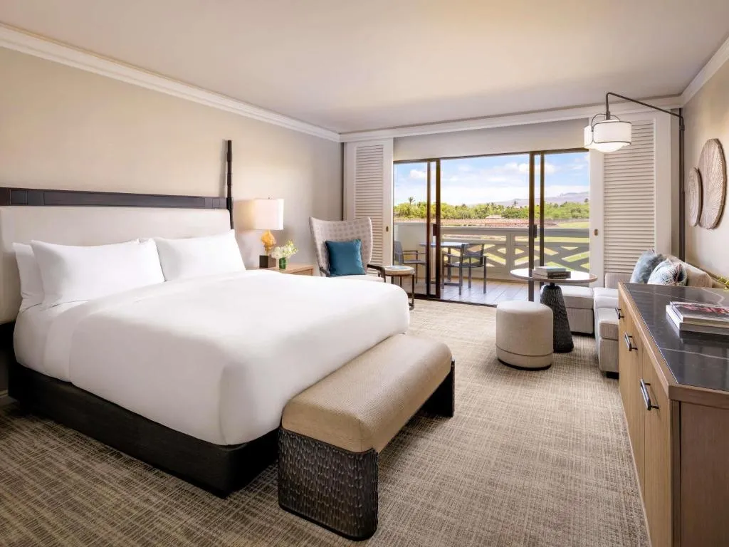 Deluxe King Room with Ocean View