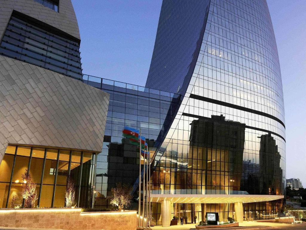 فضای داخلی Fairmont Baku, Flame Towers در باکو - تصویر ۳