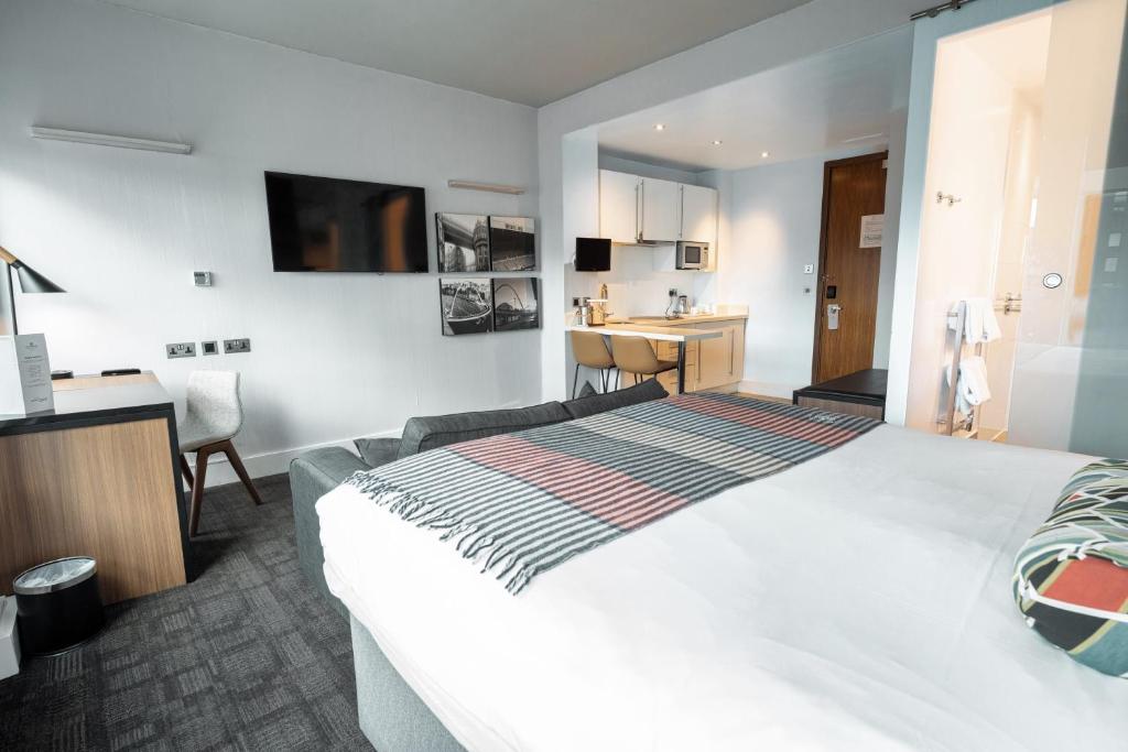 Sandman Signature Newcastle Hotel - 