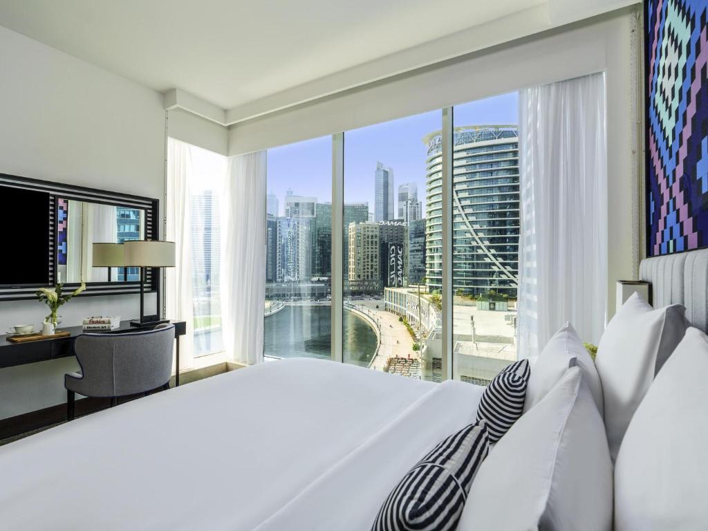 لابی و فضای عمومی Pullman Dubai Downtown - تصویر ۵