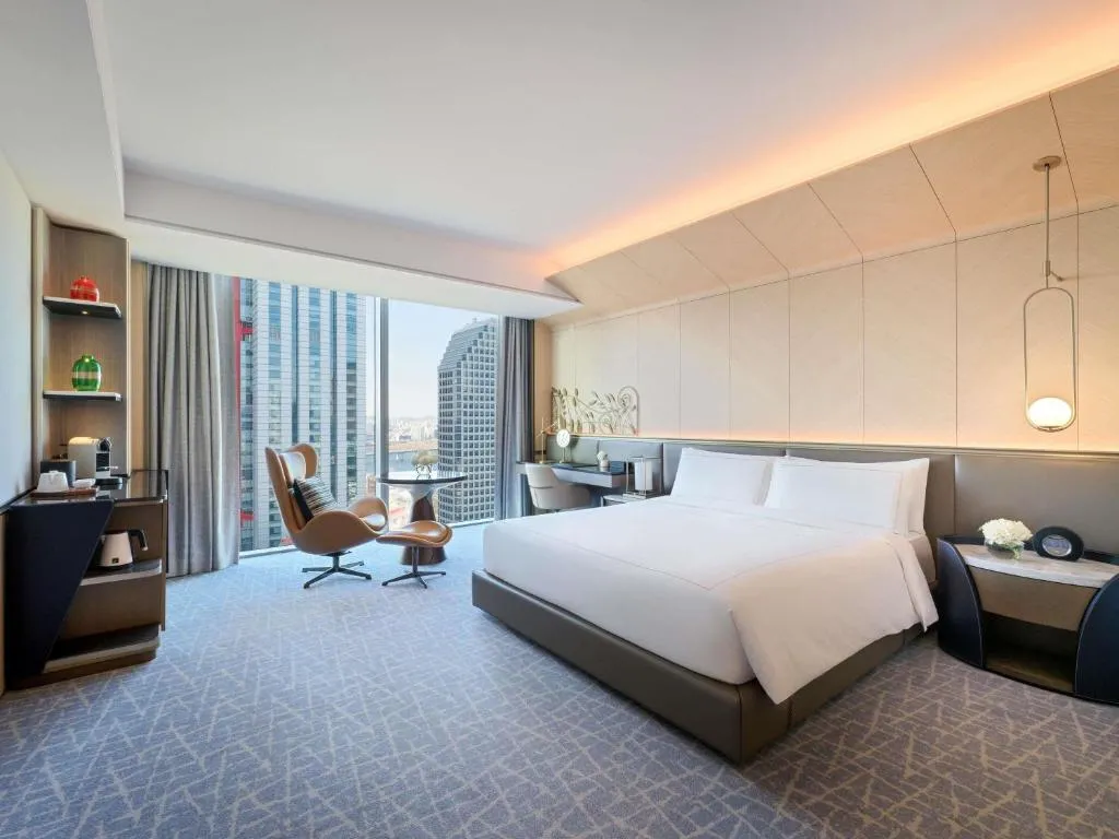 Deluxe King Room with Panorama View