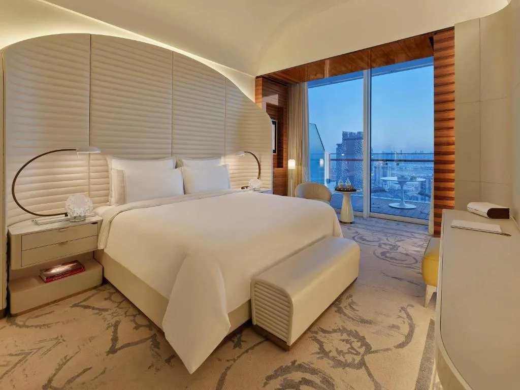 Fairmont King Room with Balcony and City View