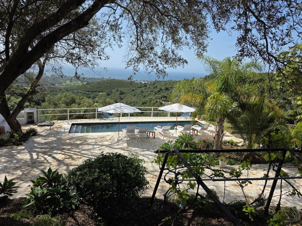 Villa Harmonie Luxury Retreat with Pool