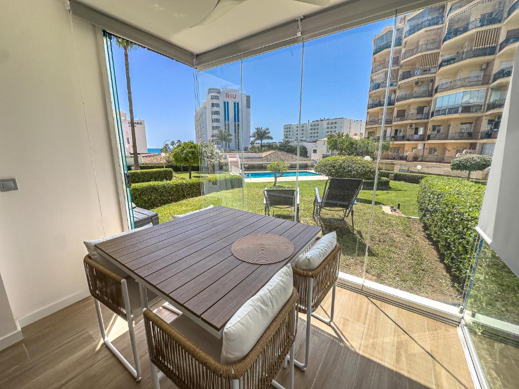 Erisa Beach Carihuela