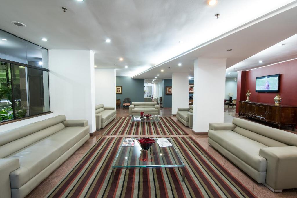  Hotel Carlton Plaza