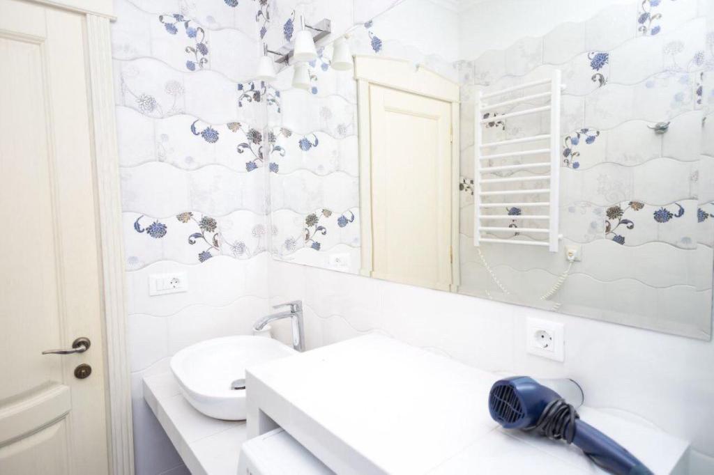 20 Deribasivska 2-bedrooms Apartment фото 8