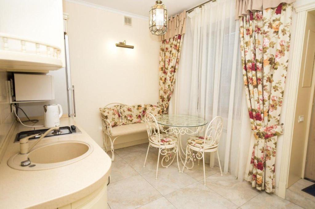 20 Deribasivska 2-bedrooms Apartment головне фото