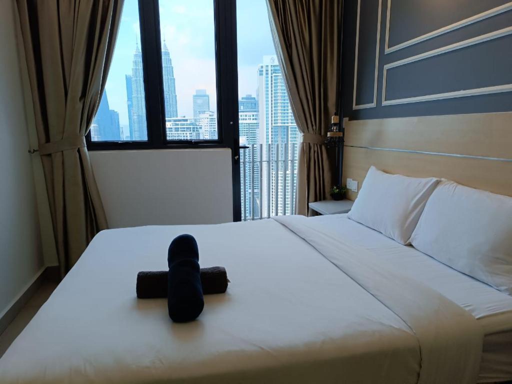 لابی و فضای عمومی The Skyline property Luxe colony KLCC - تصویر ۵