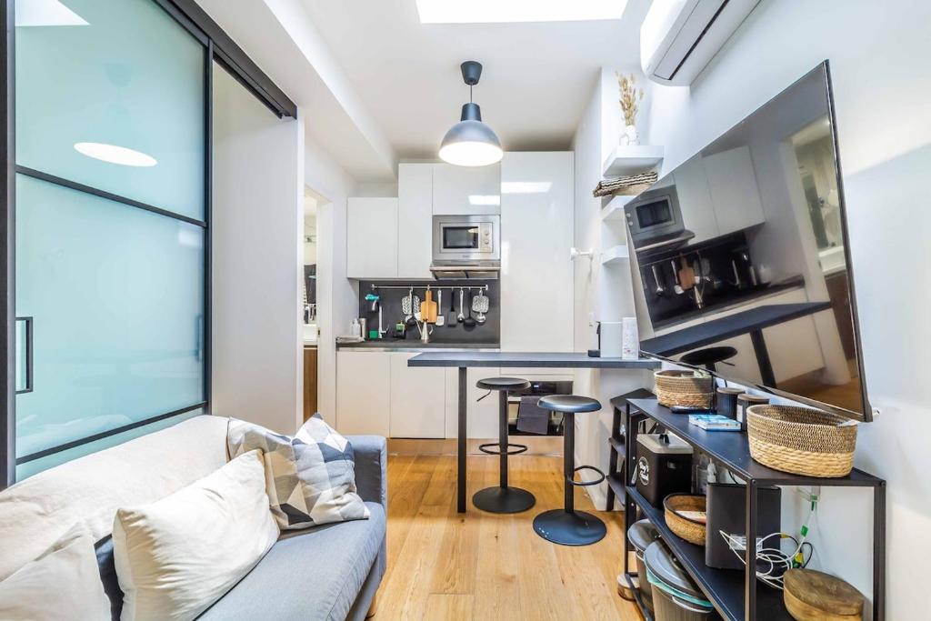 Cozy Loft with Wi-Fi and AC near Linate Airport and Duomo