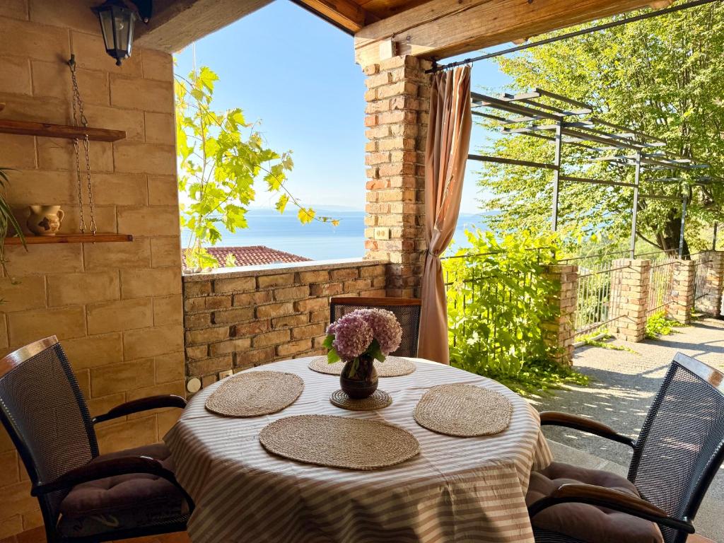 Kozul Apartments Lovran - Panoramic Sea View, Direct Parking & EV Wallbox