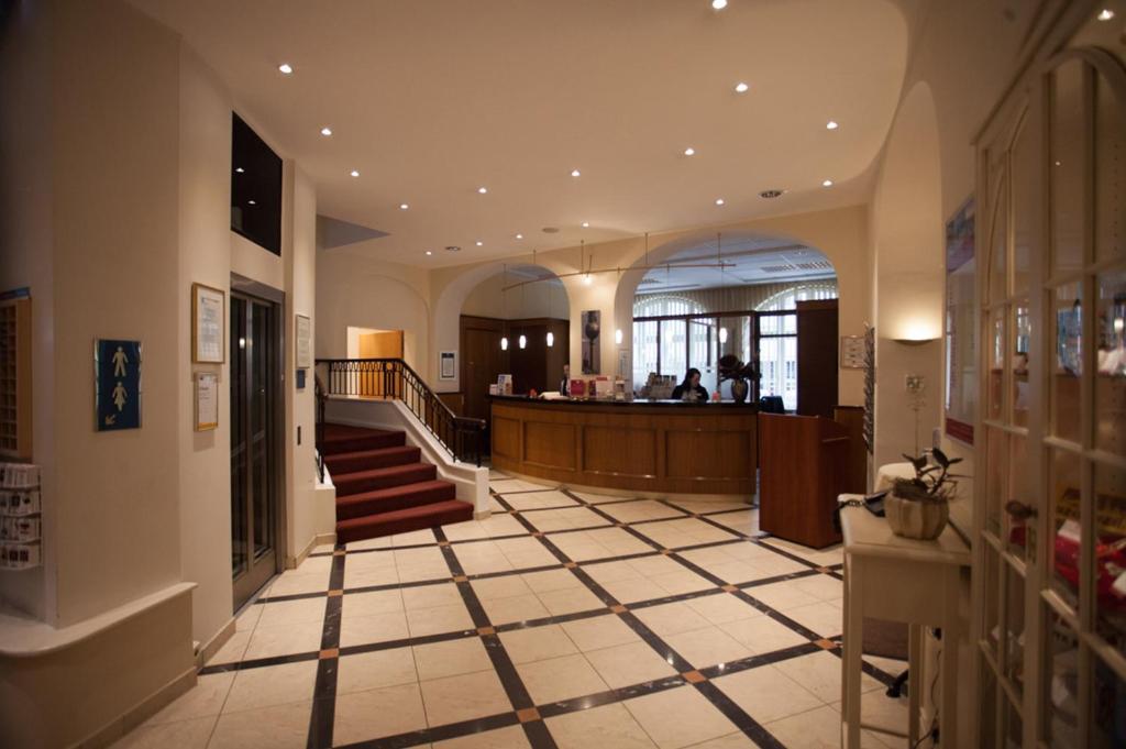 Vstupní hala nebo recepce v ubytování martas Hotel Albrechtshof Berlin