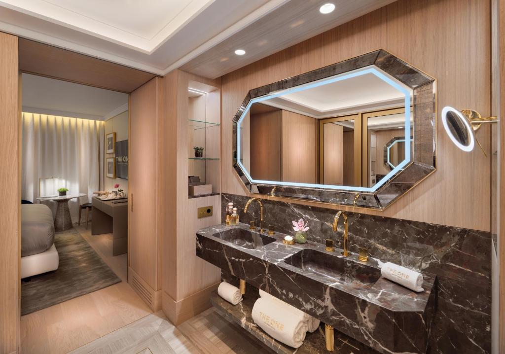 The One Barcelona GL - 11