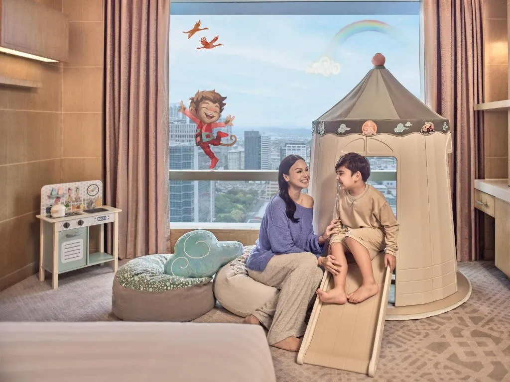 Questers Family Twin Room (Playhouse with slide for kids under 1-meter)