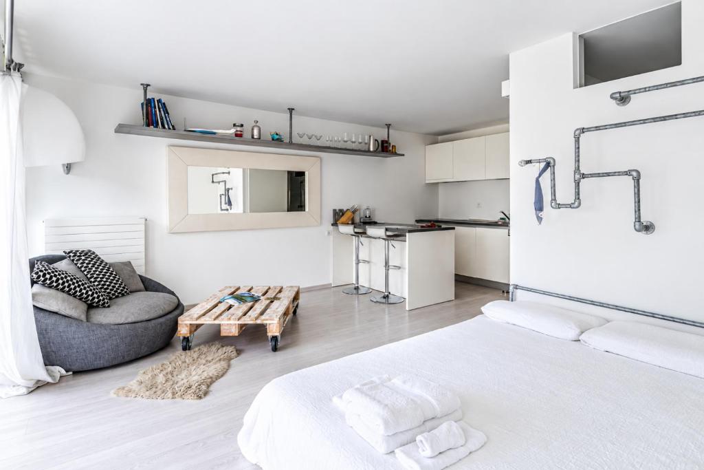 Cozy, modern & sunny Studio in Locarno