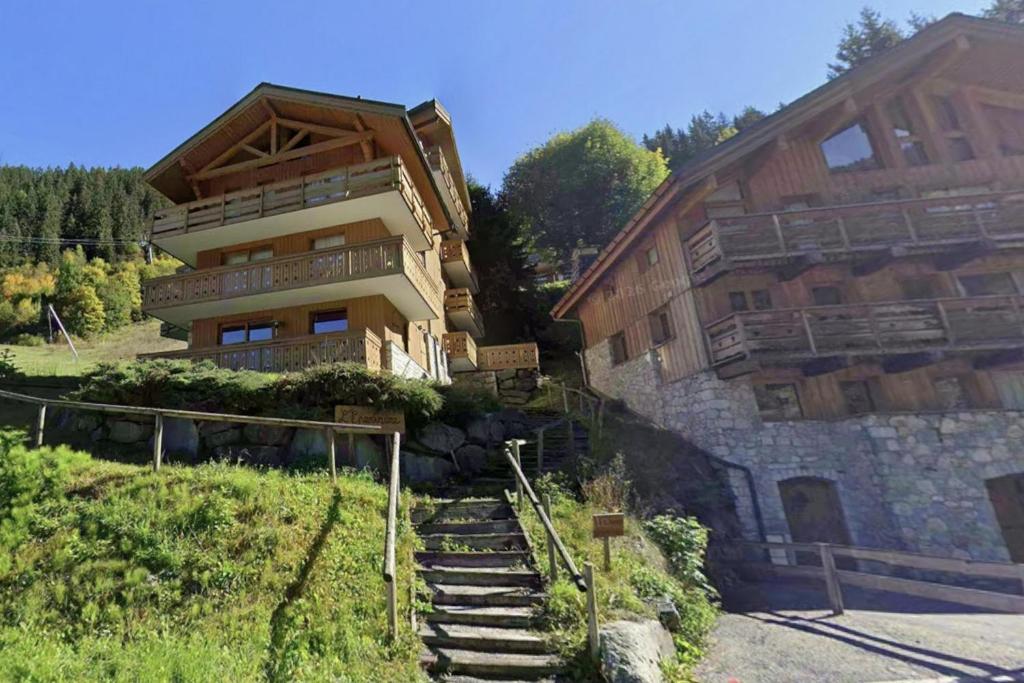 Meribel Alpine escape v402x