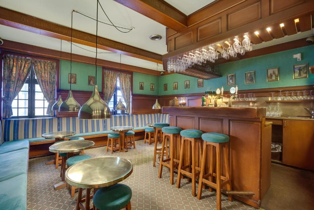 Restaurace v ubytování Hotel Kryb I Ly Kro