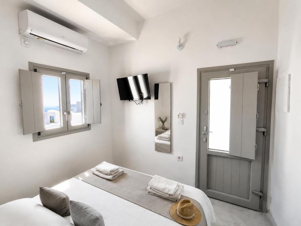 Fira Center Point Rooms