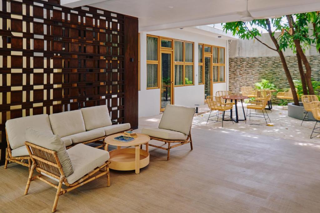 Ranfaru Inn - View 1