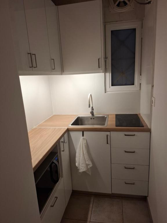 Spacious 57 sqm Studio in Kolonaki