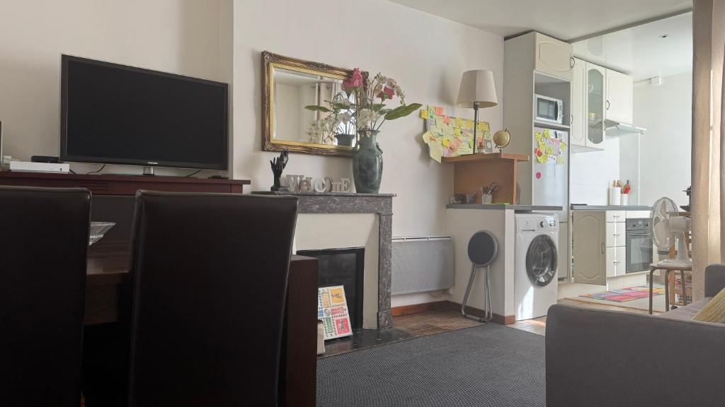 APPARTEMENT*GARE DE L'EST-PARIS 10