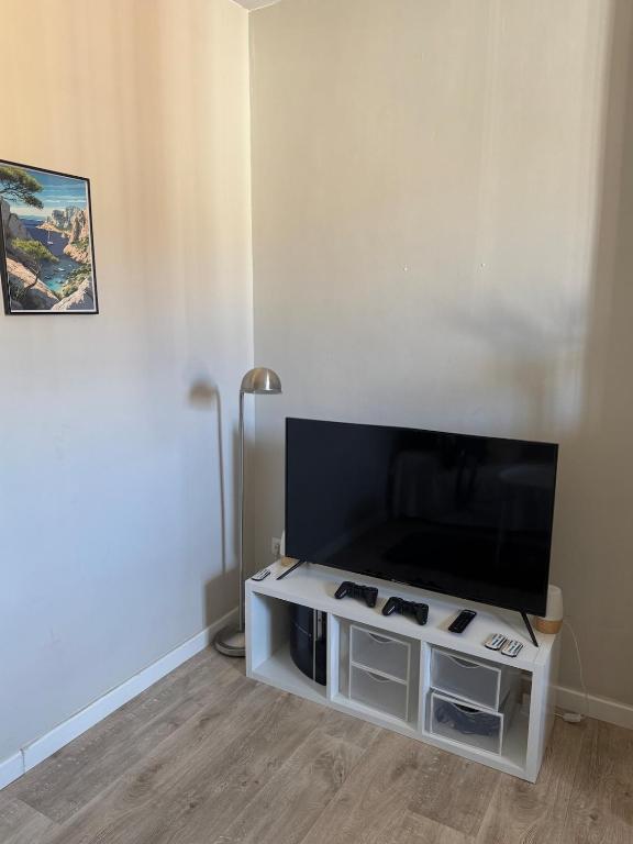 Appartement lumineux de 2 pièces avec balcon
