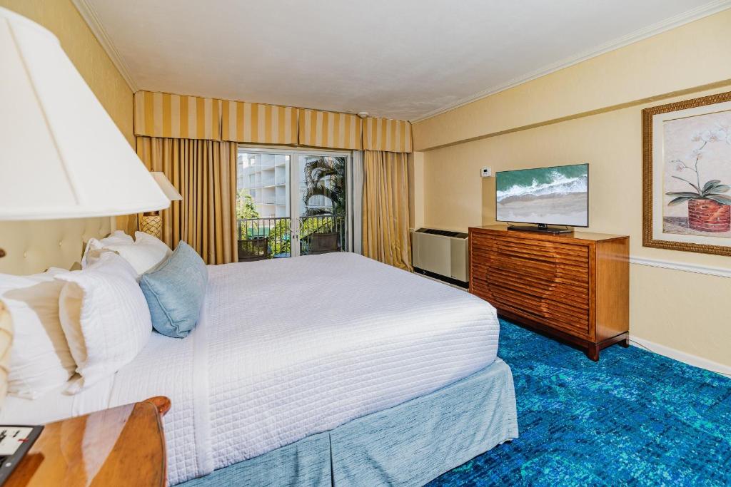 The Lago Mar Beach Resort and Club - 