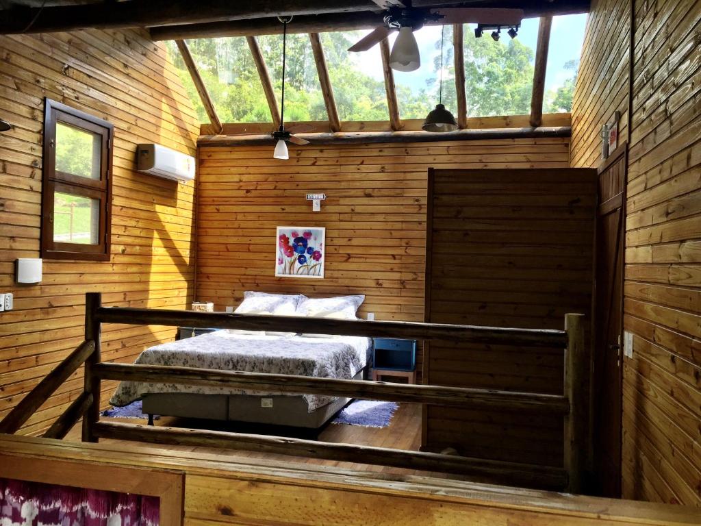  Cachoeira dos Borges Cabanas e Parque