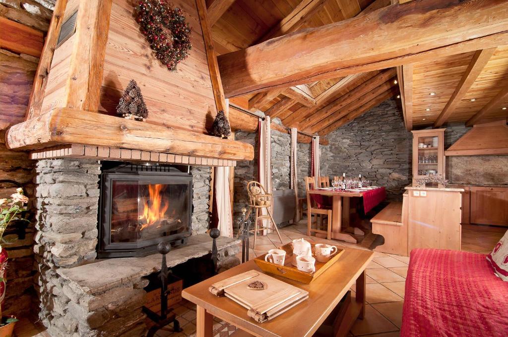 Chalet Les Champs Du Pont - REFUGE 7 Pièces 15 pers. Appartement en chalet - 180m² MAE-6668