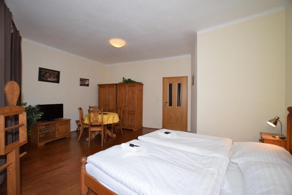 Pension Zámecká Apartmá - Castle Apartments - Resim 15