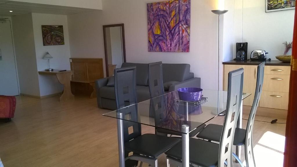 Posezení v ubytování Hôtel Résidence Bergara