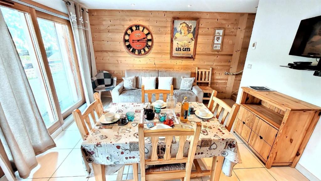 Résidence Grange Du Chery Ii - Chaleureux duplex avec terrasse et vue – 3 pièces, MAE-1151