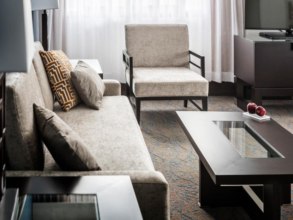 Ottawa Embassy Hotel & Suites - Resim 11