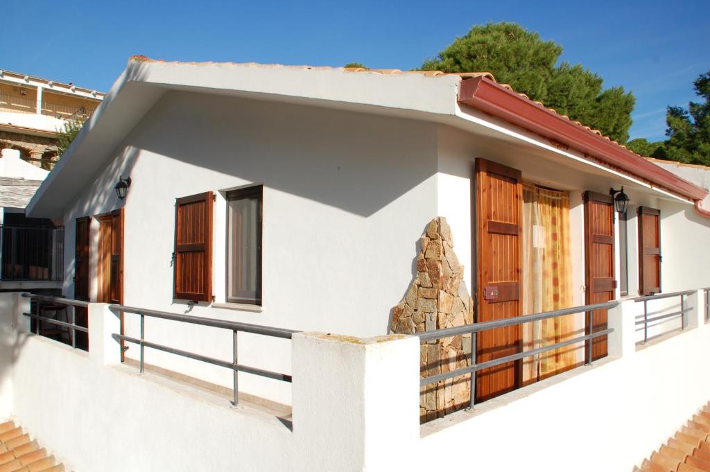 Stefania Apartments a Porto Pino - Lussuosi Appartamenti
